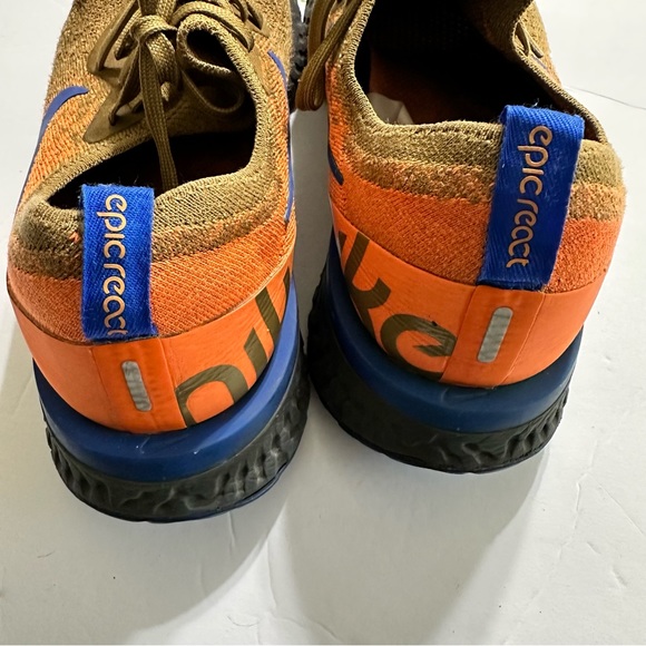 NIKE Epic React Men's Flyknit Sneakers Multicolor Size Mens Size 7 - Picture 5 of 9